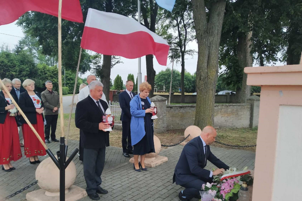 Dzień Walki i Męczeństwa Wsi Polskiej w Ostrówkach