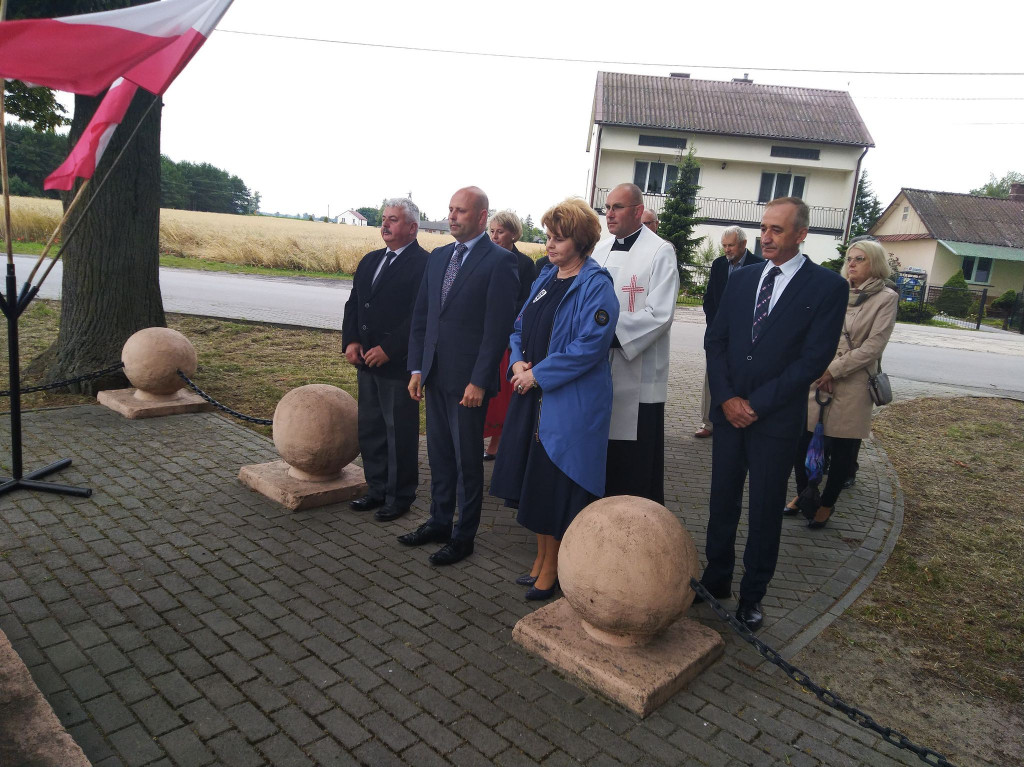 Dzień Walki i Męczeństwa Wsi Polskiej w Ostrówkach