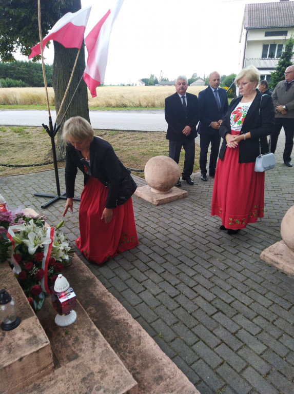 Dzień Walki i Męczeństwa Wsi Polskiej w Ostrówkach