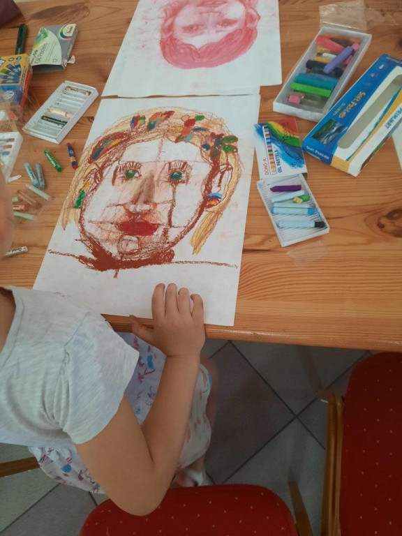 Warsztaty plastyczne w Paszkach Dużych
