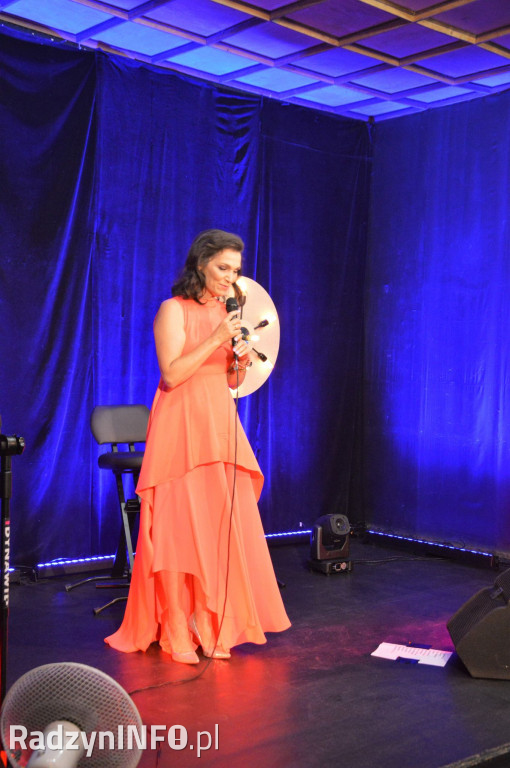 Koncert Olgi Bończyk w Radzyniu