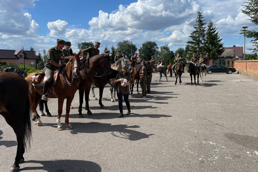 Ułańska Straż Tradycji i Wiary w Ulanie-Majoracie