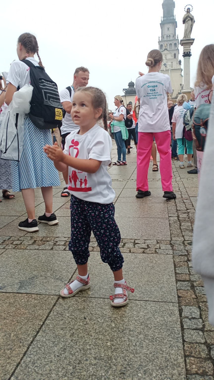 Uczestnicy pieszej pielgrzymki już na Jasnej Górze