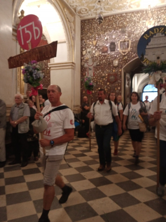 Uczestnicy pieszej pielgrzymki już na Jasnej Górze