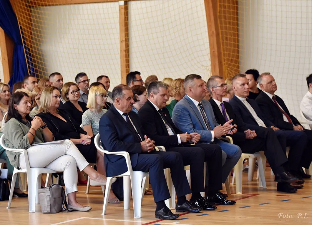 Początek roku szkolnego w I LO w Radzyniu