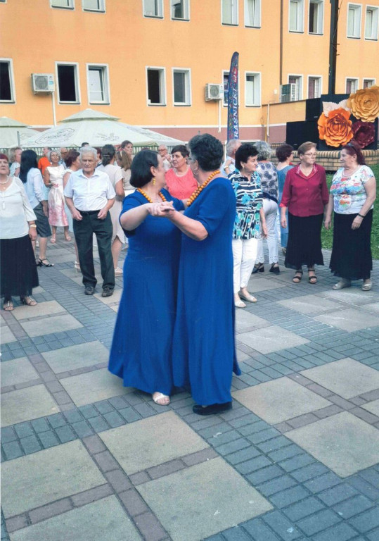 Zespół Wrzos z Kąkolewnicy na festiwalu w Kraśniku