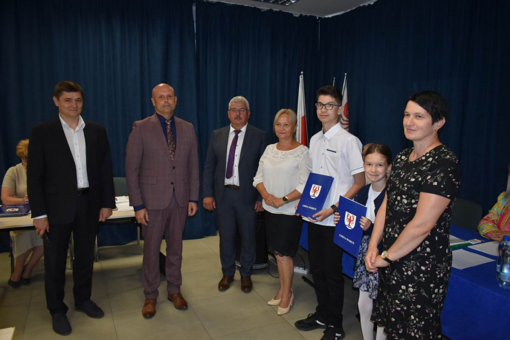 Przyznanie stypendiów uczniom z gminy Wohyń