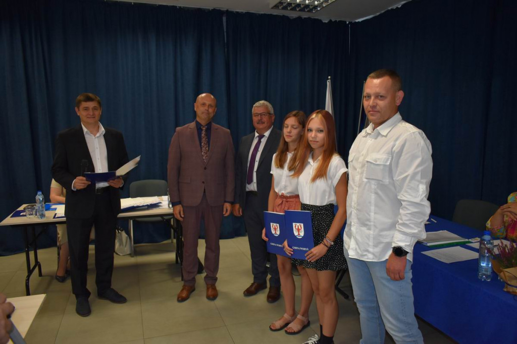 Przyznanie stypendiów uczniom z gminy Wohyń