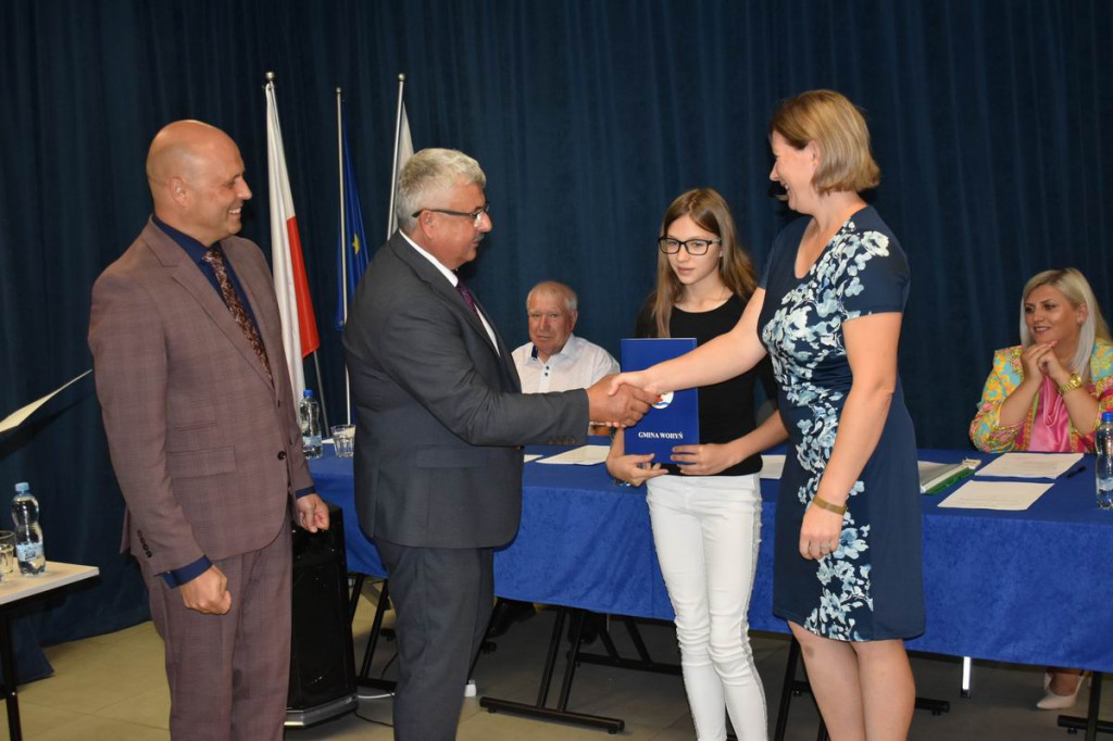 Przyznanie stypendiów uczniom z gminy Wohyń