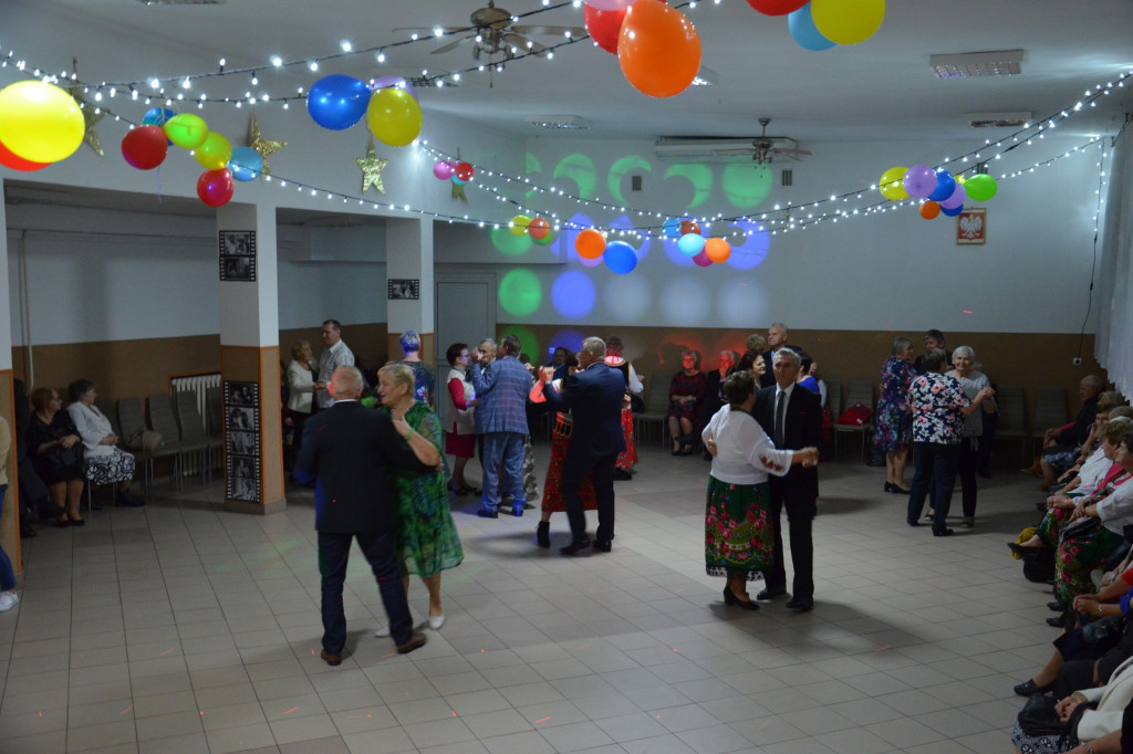 Bal Seniorów w Ulanie-Majoracie