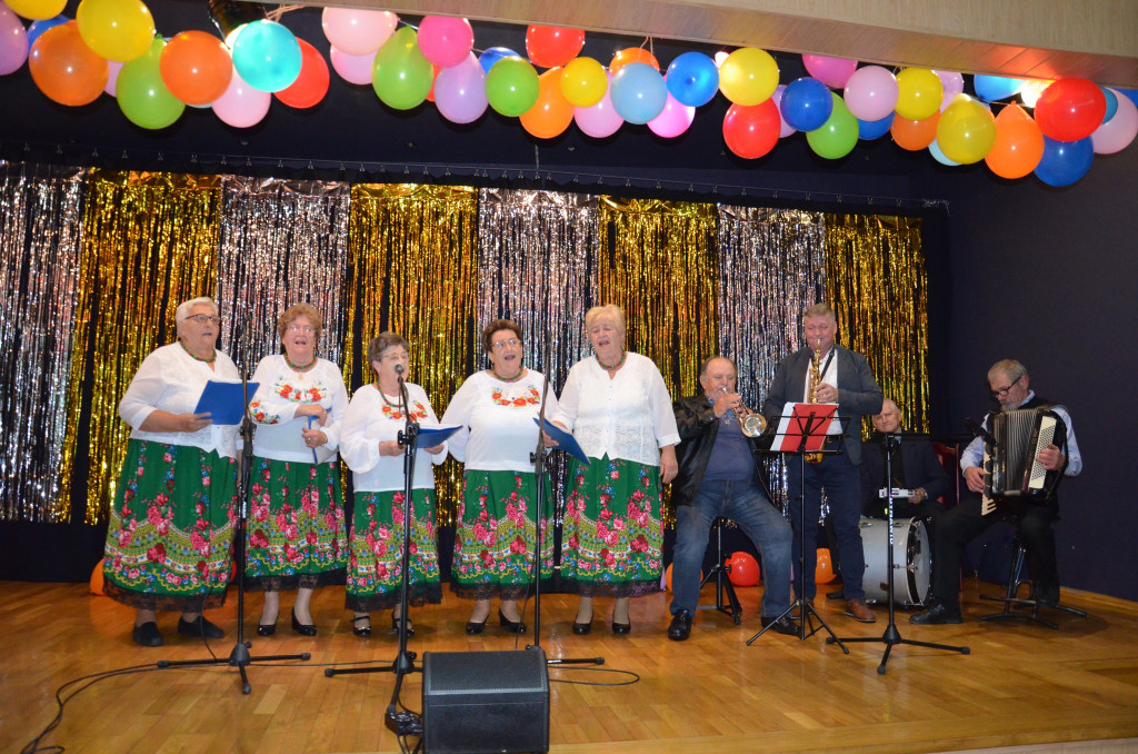 Bal Seniorów w Ulanie-Majoracie