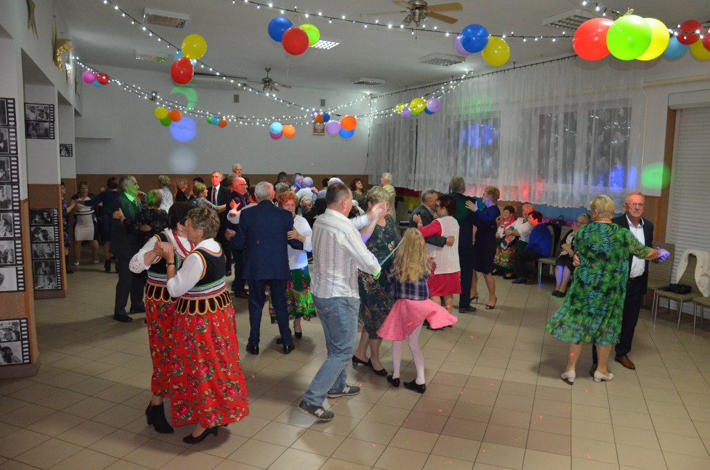 Bal Seniorów w Ulanie-Majoracie