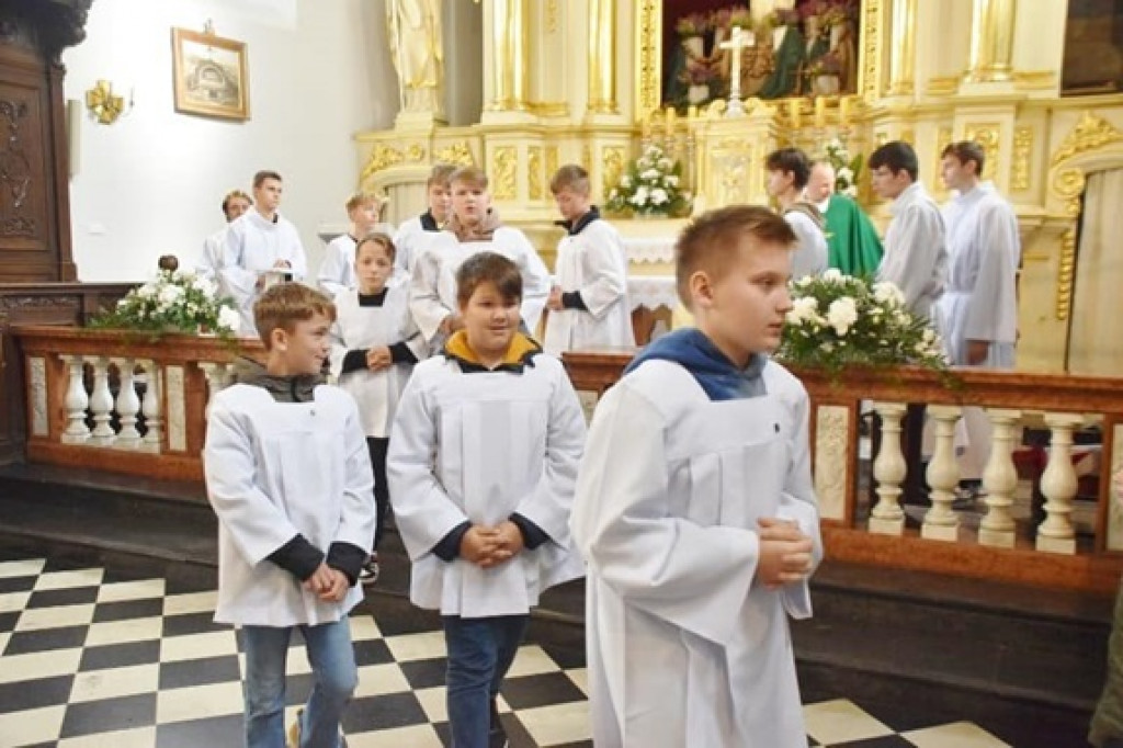 Świętowanie Dnia Papieskiego przez szkołę w Białce