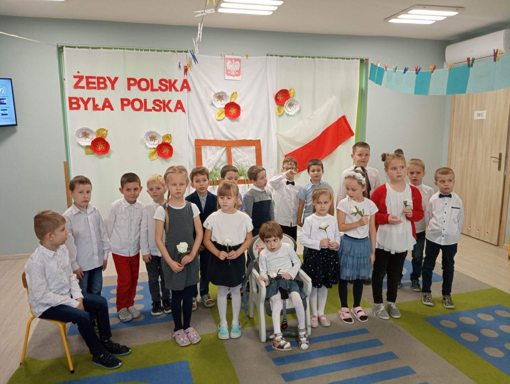 Święto Niepodległości w przedszkolu 