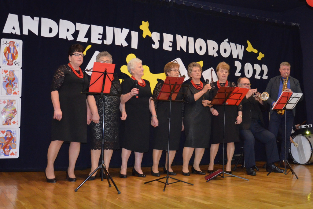 Andrzejki Seniorów w Ulanie-Majoracie