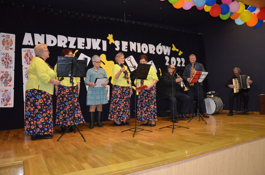 Andrzejki Seniorów w Ulanie-Majoracie