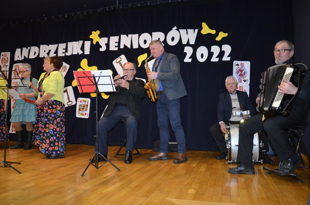 Andrzejki Seniorów w Ulanie-Majoracie