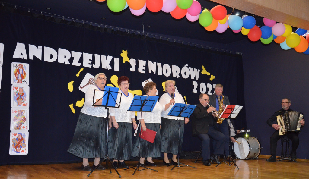 Andrzejki Seniorów w Ulanie-Majoracie