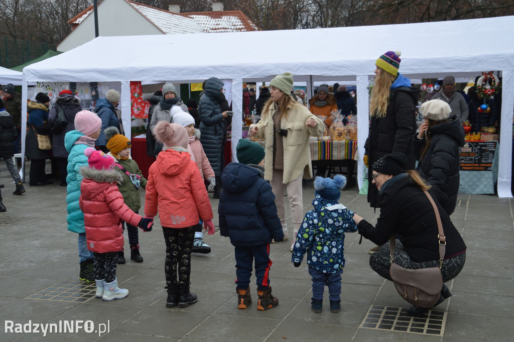 Radzyński Kiermasz Bożonarodzeniowy
