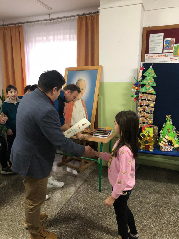 Konkurs na najlepszy kalendarz adwentowy w Białce