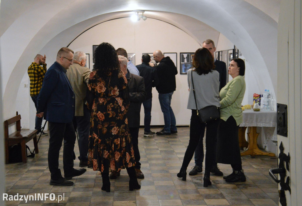 Wystawa prac inspirowanych poezją Elżbiety Kalarus