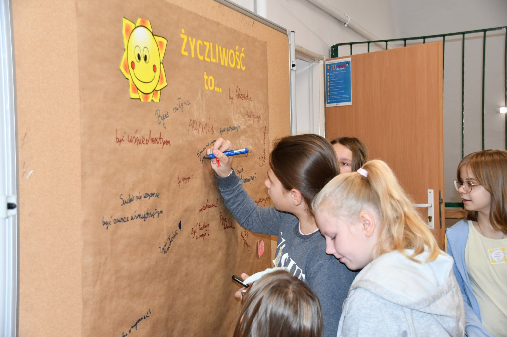 Dzień Życzliwości i Pozdrowień w ZS w Suchowoli