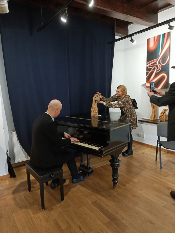 Wystawa rzeźb Mariana Korczyka w Kazimierzu Dolnym