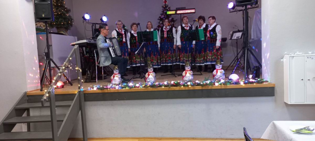 VI Biesiada Przy Choince w Ostrówkach