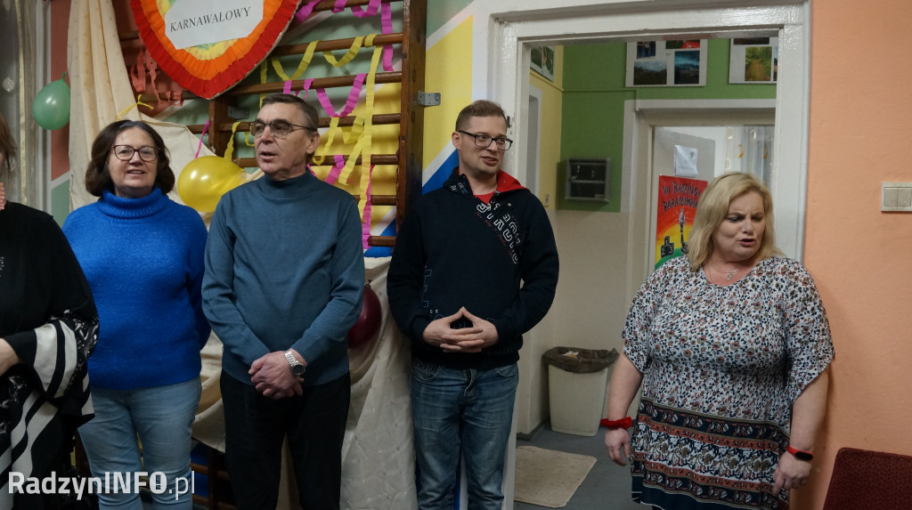 Bal karnawałowy w stylu lat 90. w Radzyniu