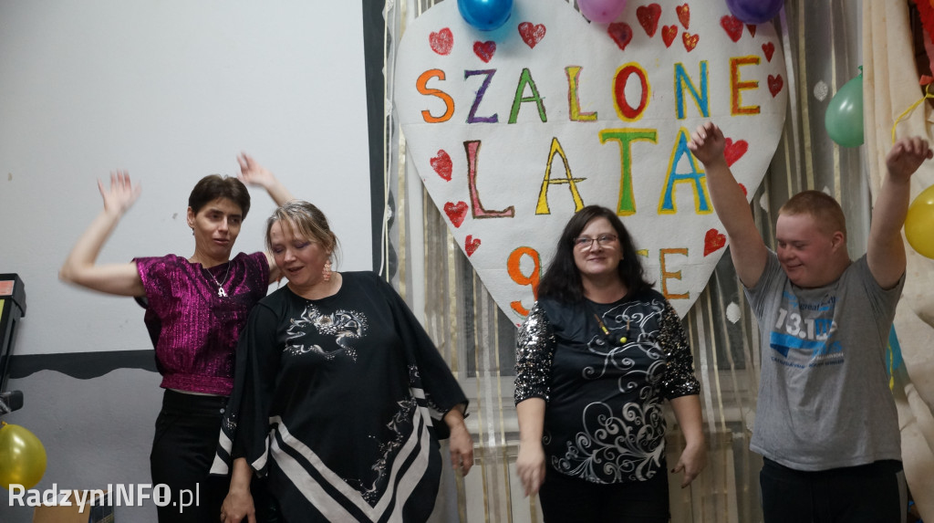 Bal karnawałowy w stylu lat 90. w Radzyniu