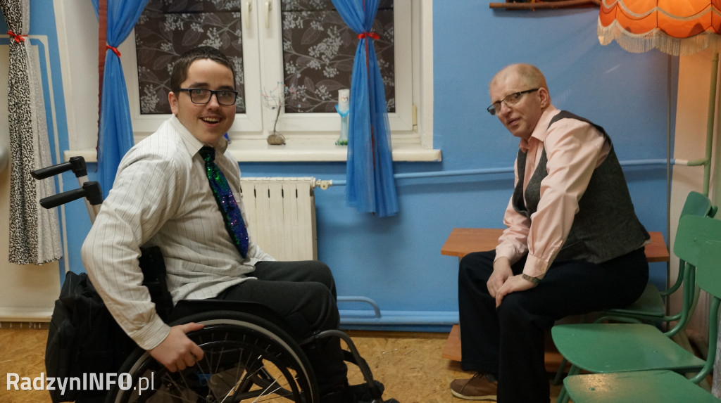 Bal karnawałowy w stylu lat 90. w Radzyniu