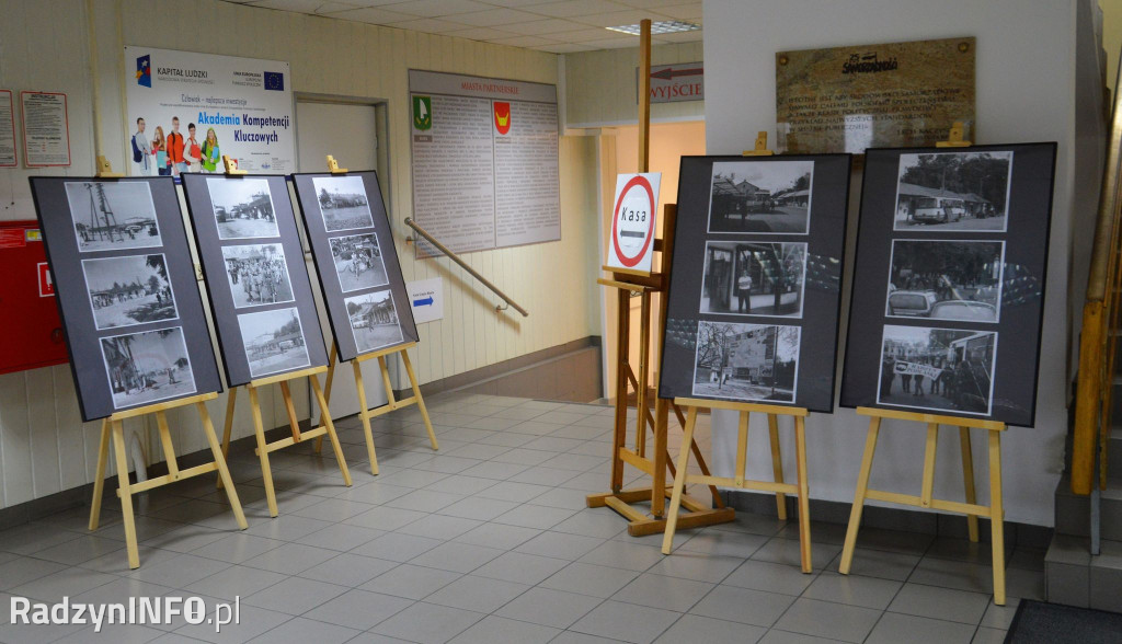 Wystawa starych zdjęć Rynku w Radzyniu