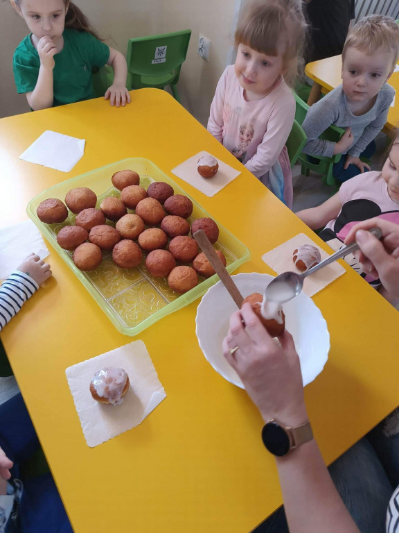 Tłusty Czwartek w przedszkolu 