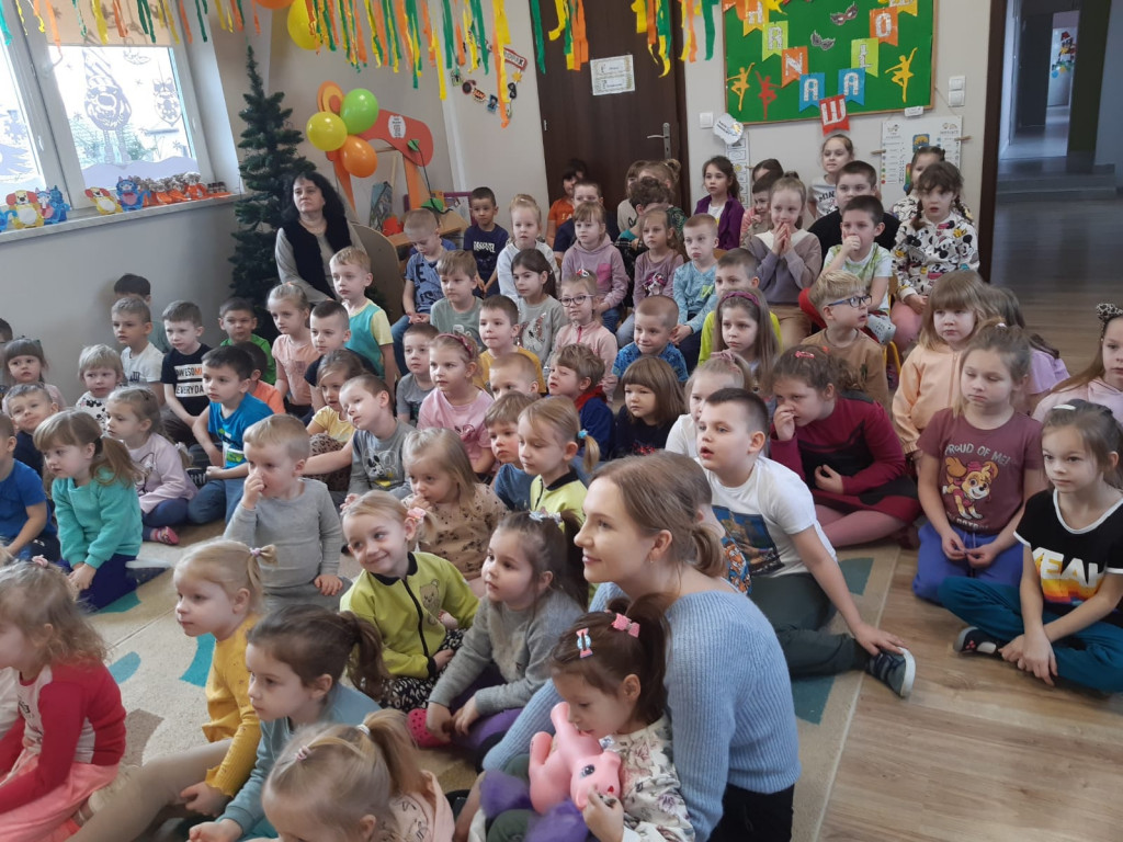 Przedstawienie w przedszkolu 