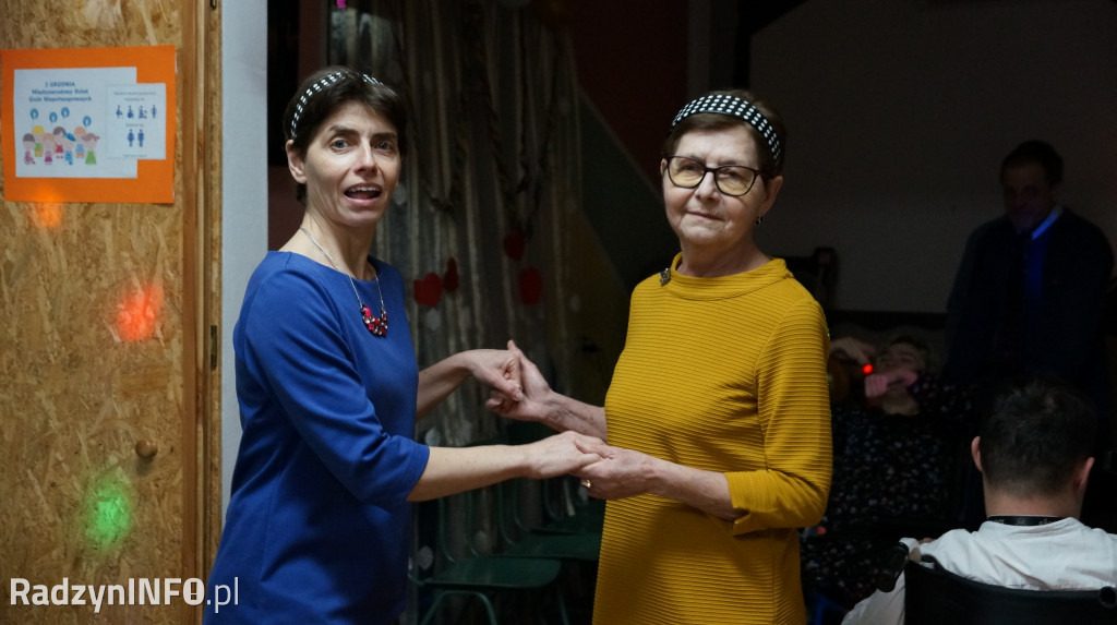 Bal ostatkowy w stylu lat 50. i 60. w Radzyniu