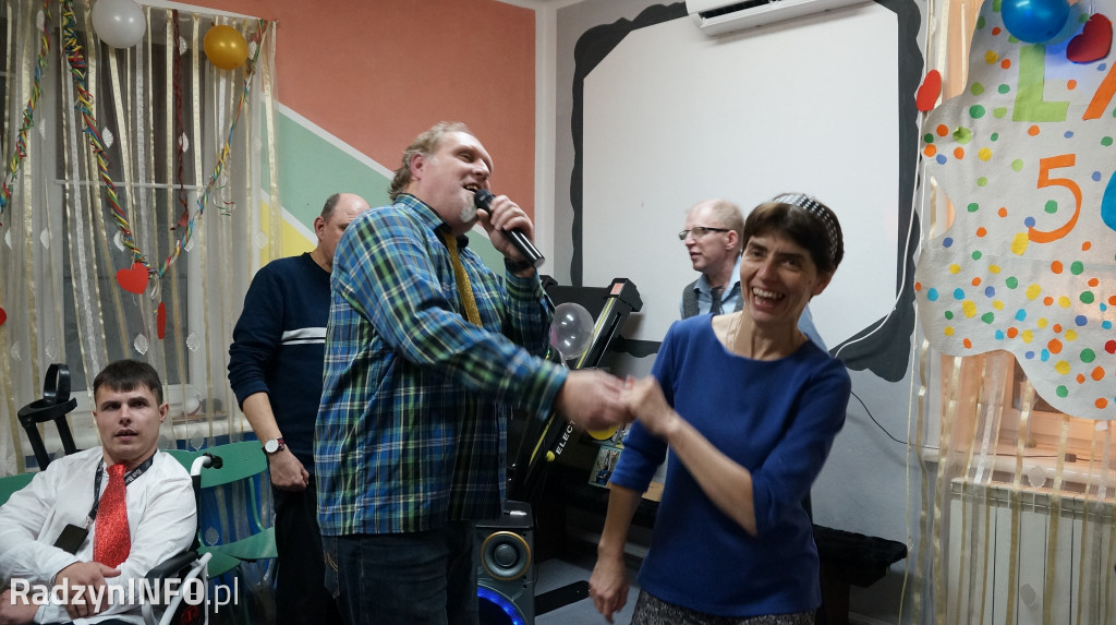 Bal ostatkowy w stylu lat 50. i 60. w Radzyniu
