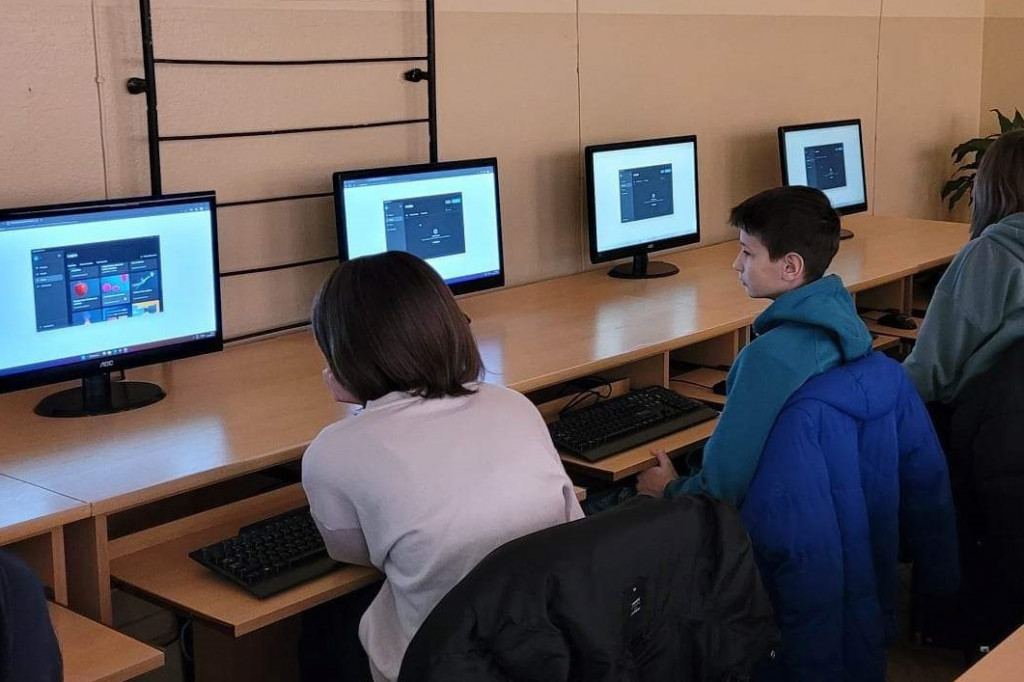 Warsztaty z grafiki komputerowej w Komarówce P.