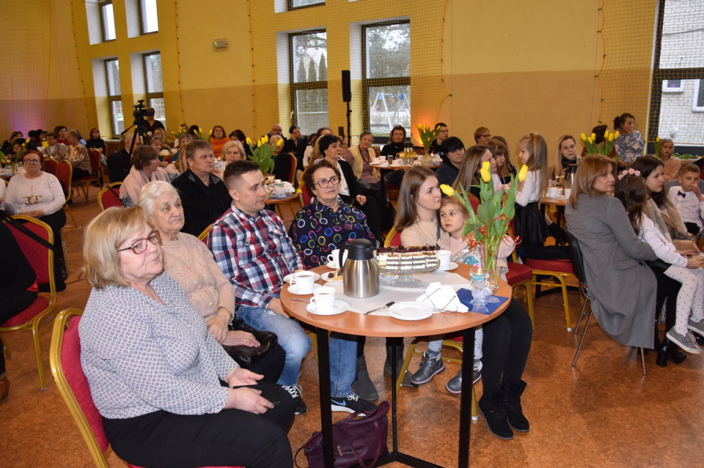 Gminny Dzień Kobiet w Zabielu