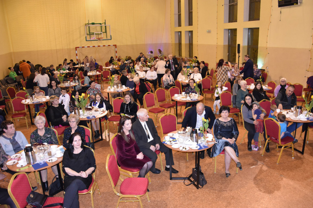 Gminny Dzień Kobiet w Zabielu