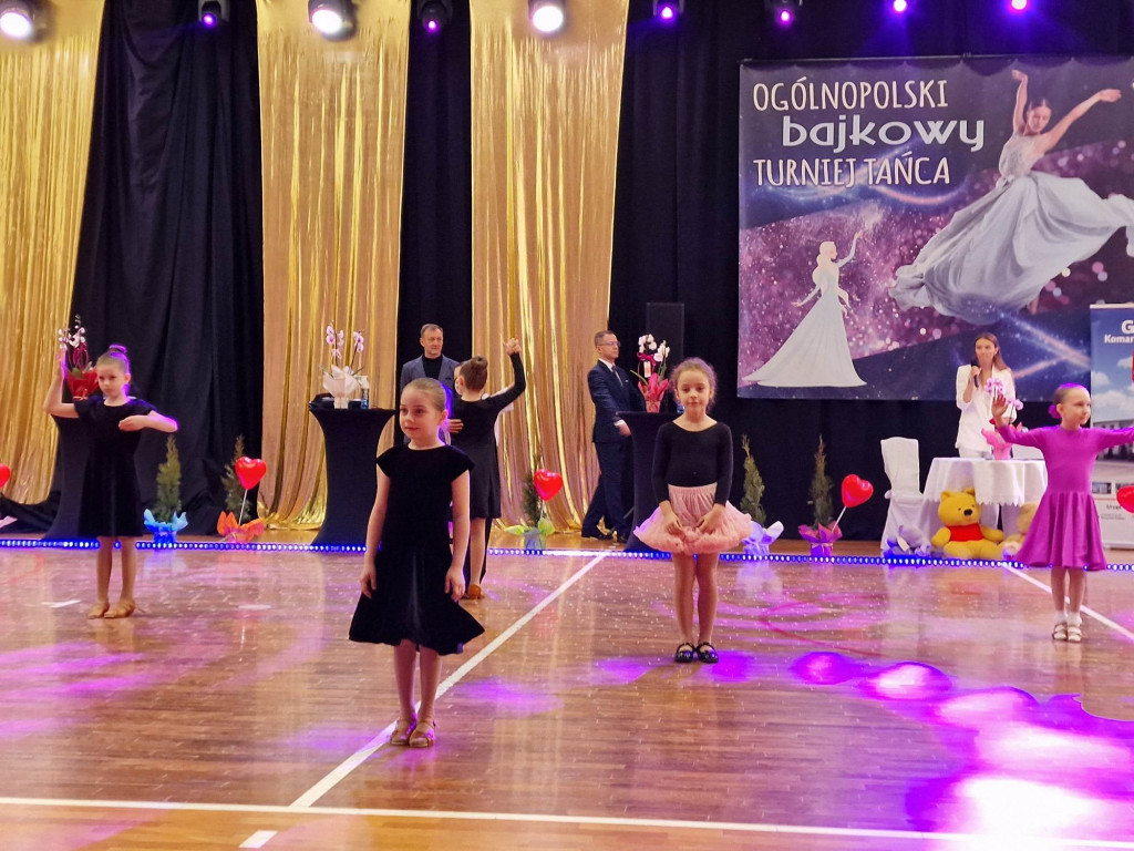 Ogólnopolski Bajkowy Turniej Tańca w Komarówce P.