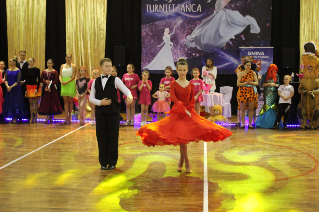 Ogólnopolski Bajkowy Turniej Tańca w Komarówce P.