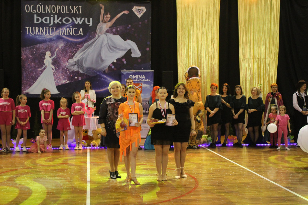 Ogólnopolski Bajkowy Turniej Tańca w Komarówce P.