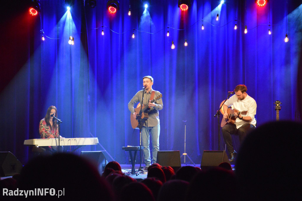 Koncert zespołu Cztery Pory Miłowania w Radzyniu