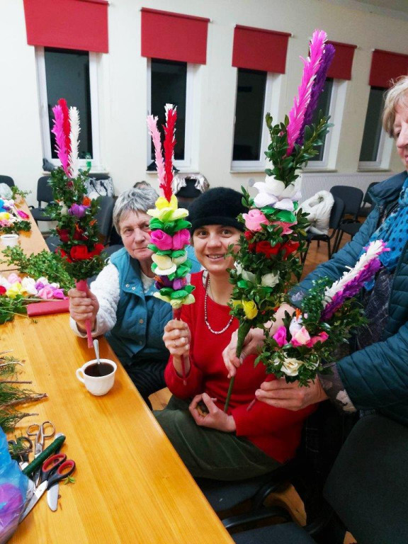 Wicie palm wielkanocnych w gminie Radzyń