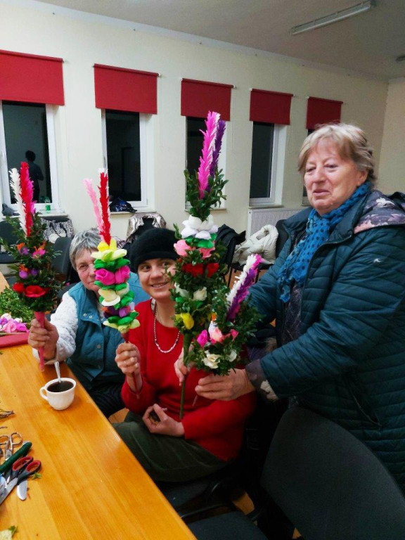 Wicie palm wielkanocnych w gminie Radzyń