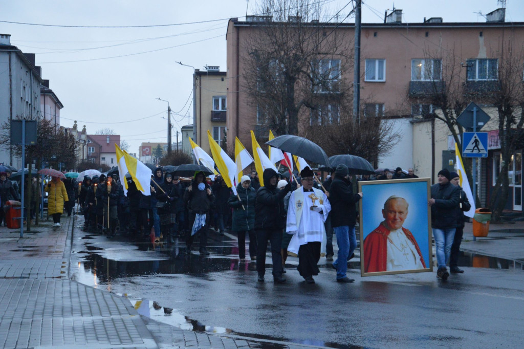 Papieska Droga Krzyżowa ulicami Radzynia