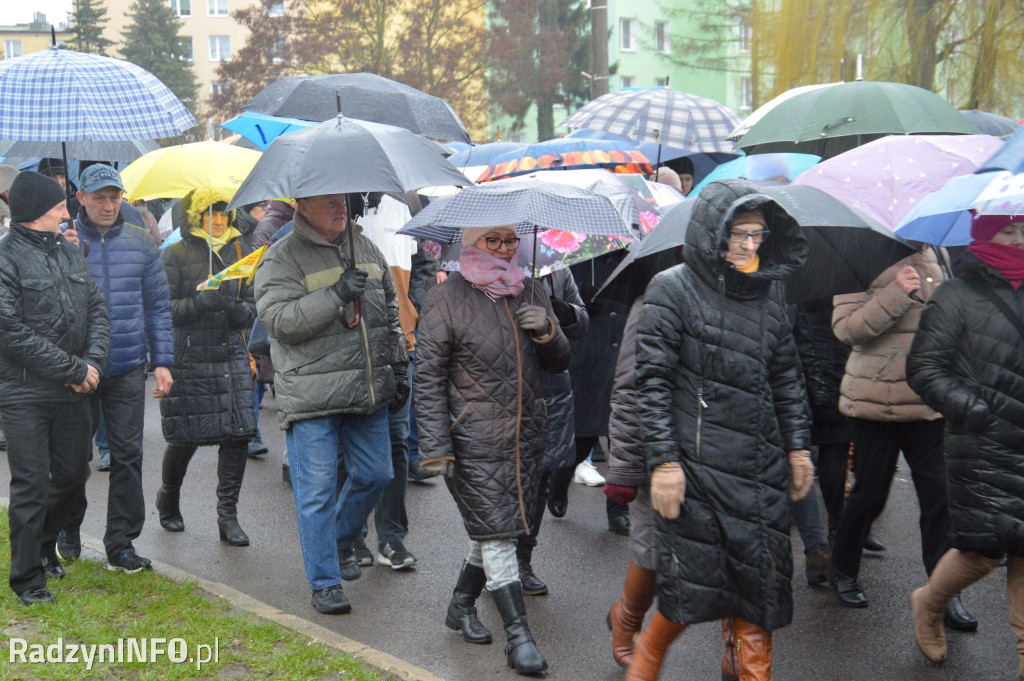 Papieska Droga Krzyżowa ulicami Radzynia