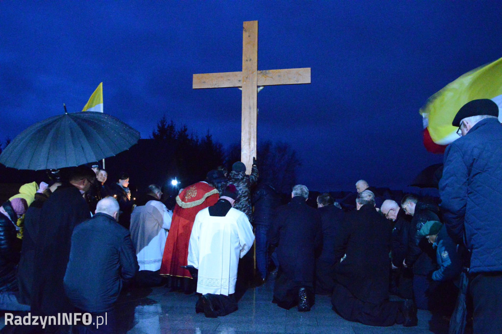 Papieska Droga Krzyżowa ulicami Radzynia