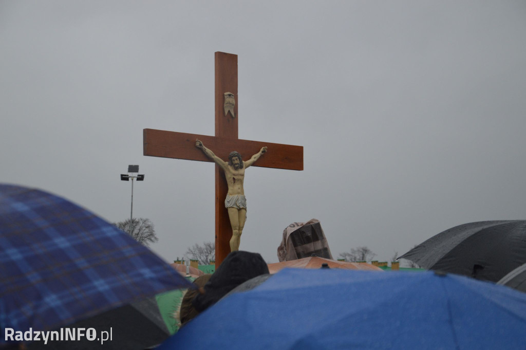 Papieska Droga Krzyżowa ulicami Radzynia