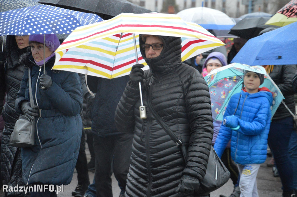 Papieska Droga Krzyżowa ulicami Radzynia